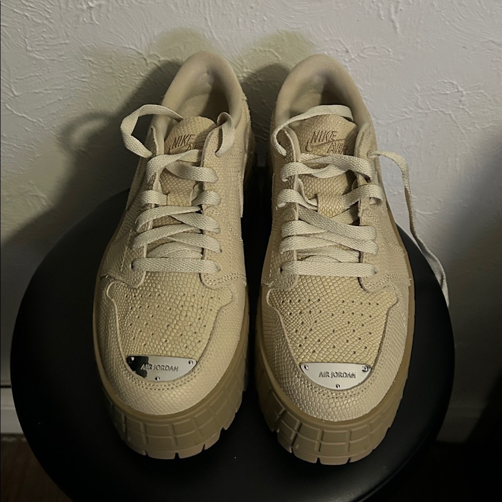 Air Jordan 1 Low Brooklyn - Picture 3 of 6